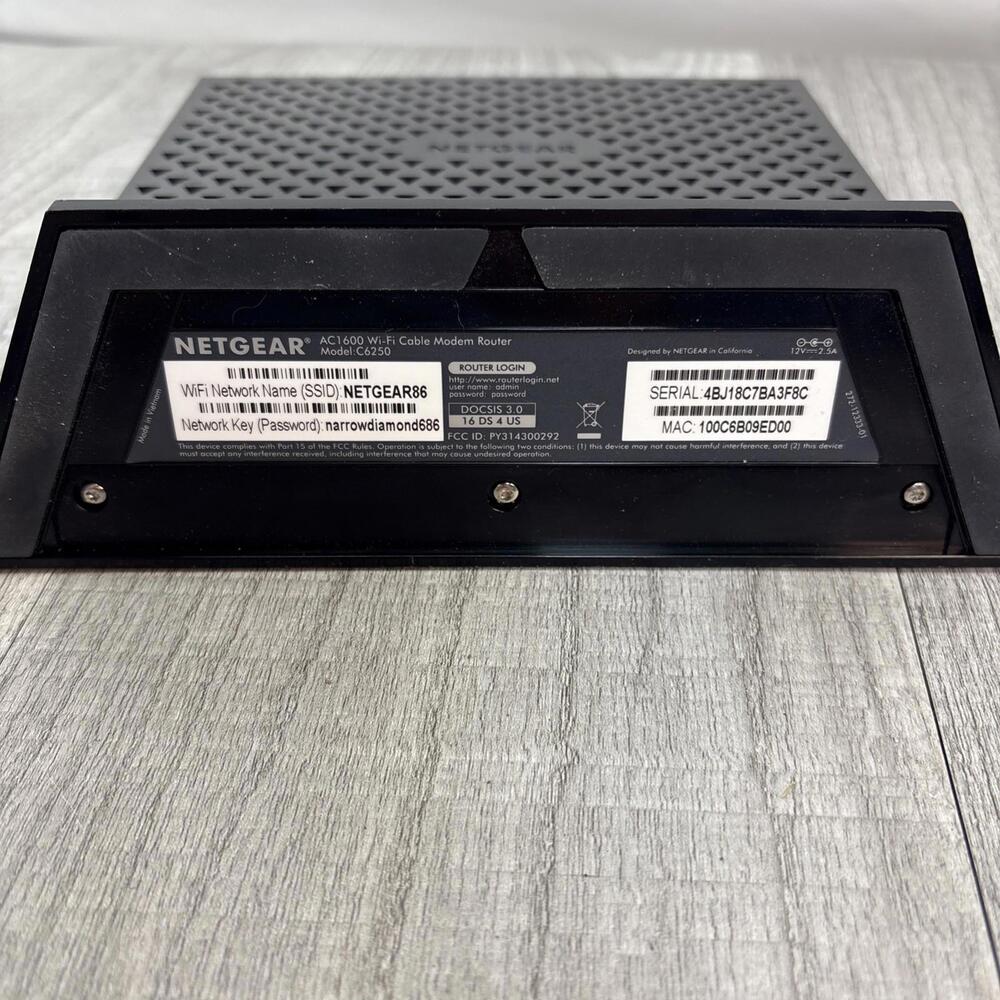 Netgear AC1600 C6250 WiFi Cable Modem Router Combo - Picture 7 of 10